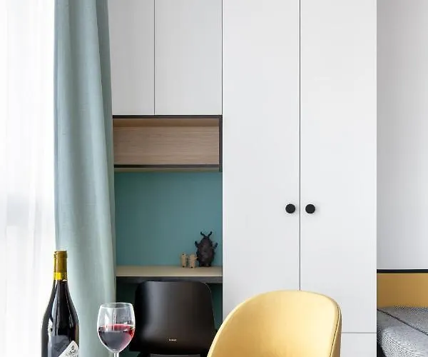 Blue Mandarin Garden Gates Γκντανσκ