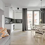 Blue Mandarin Garden Gates Apartment *