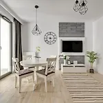 Blue Mandarin Garden Gates Apartment Gdansk