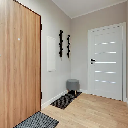 Blue Mandarin Garden Gates Apartment
