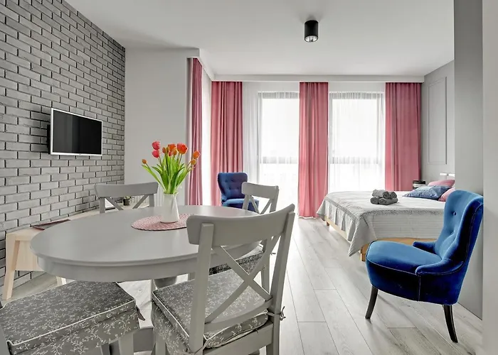 Blue Mandarin Garden Gates Gdansk