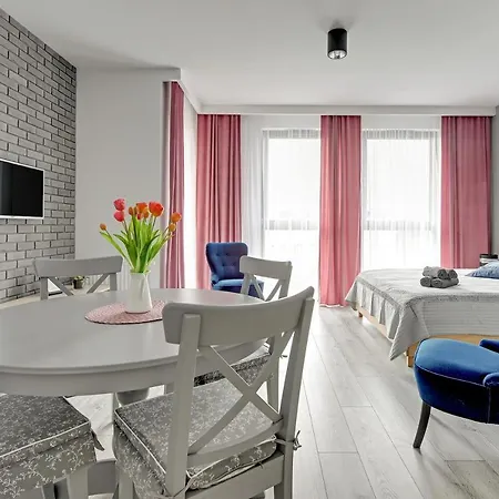 Blue Mandarin Garden Gates Gdansk